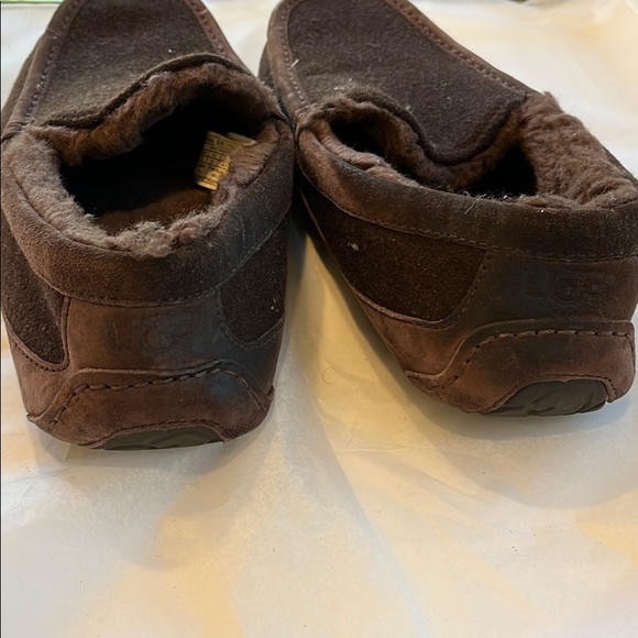 UGG - Picture 4 of 12
